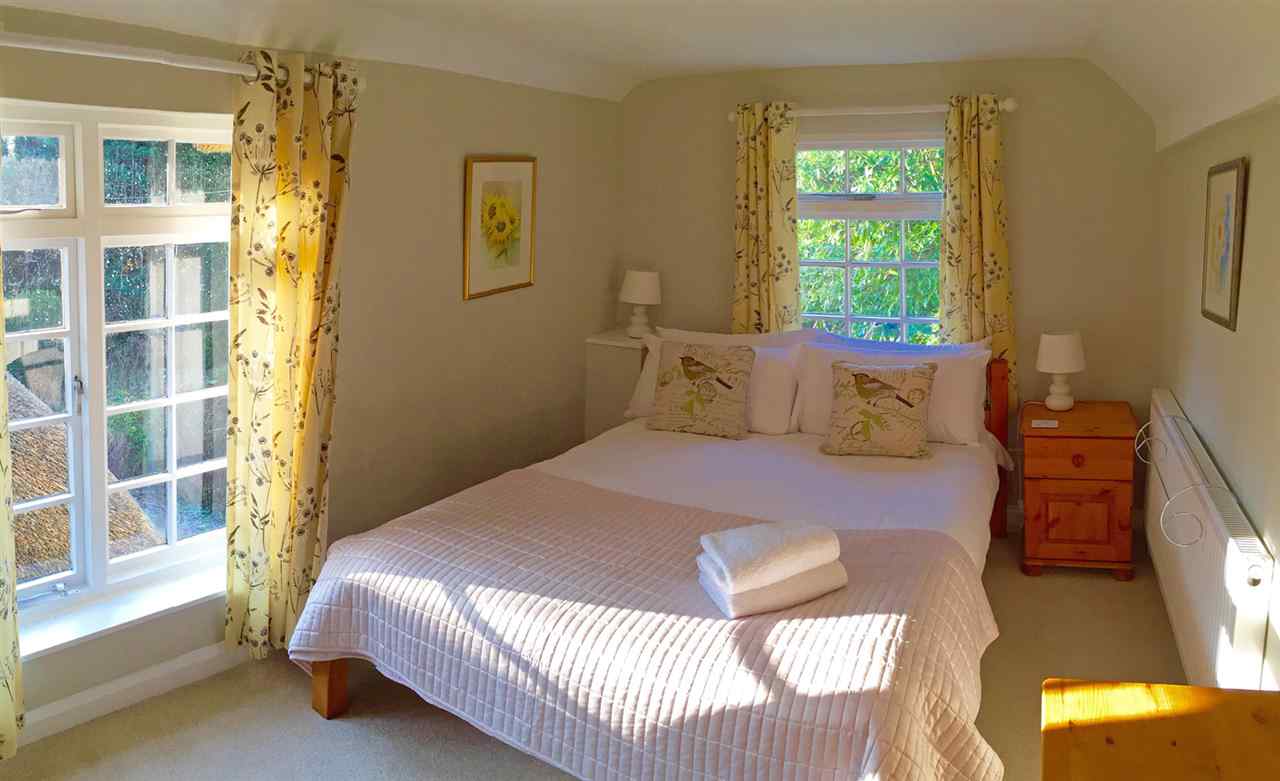 resized-2349823-Beck Cottage First Floor Double Bedroom.jpg